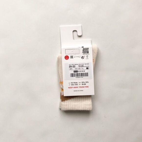 Zara NWT neutral stripe socks 12-24 months/2-3T/4-5T - Picture 6 of 8